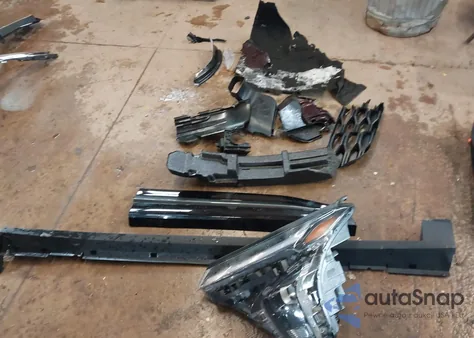 2024 Lincoln Nautilus Reserve z USA, uszkodzony, nr VIN 5LMPJ8KA9RJ856963